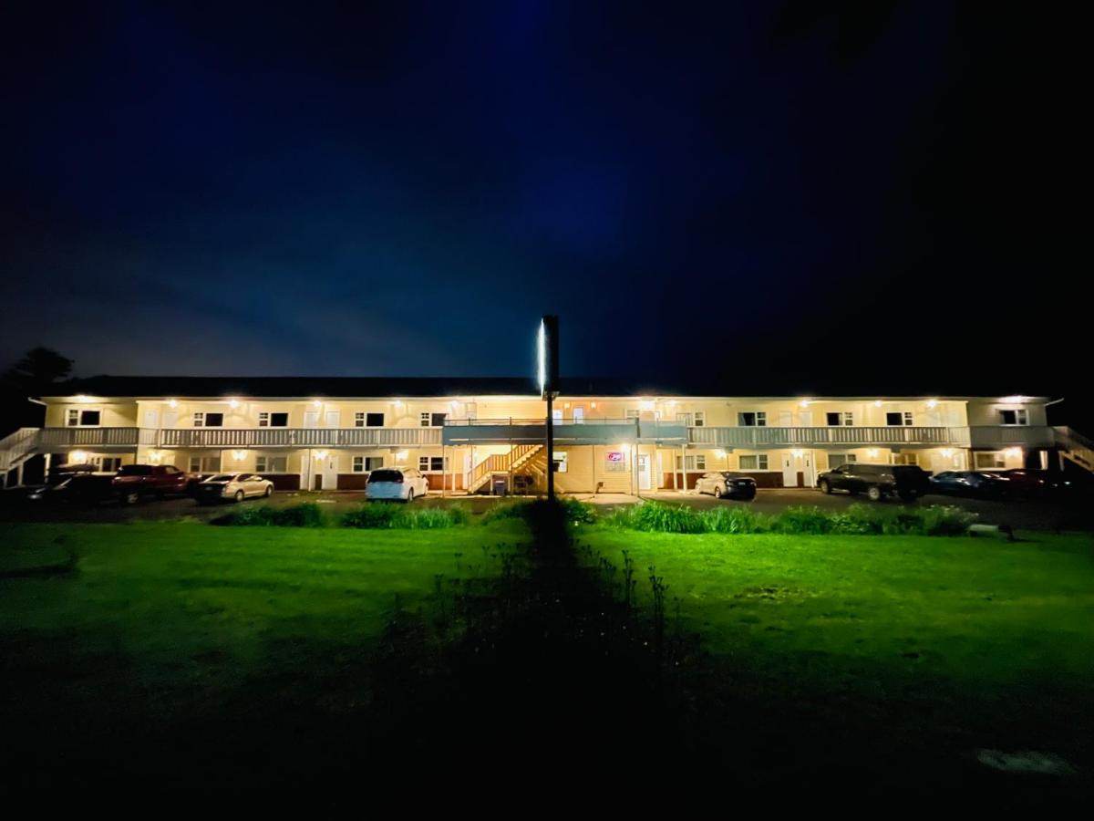 Scenic Motel Монктон Екстер'єр фото