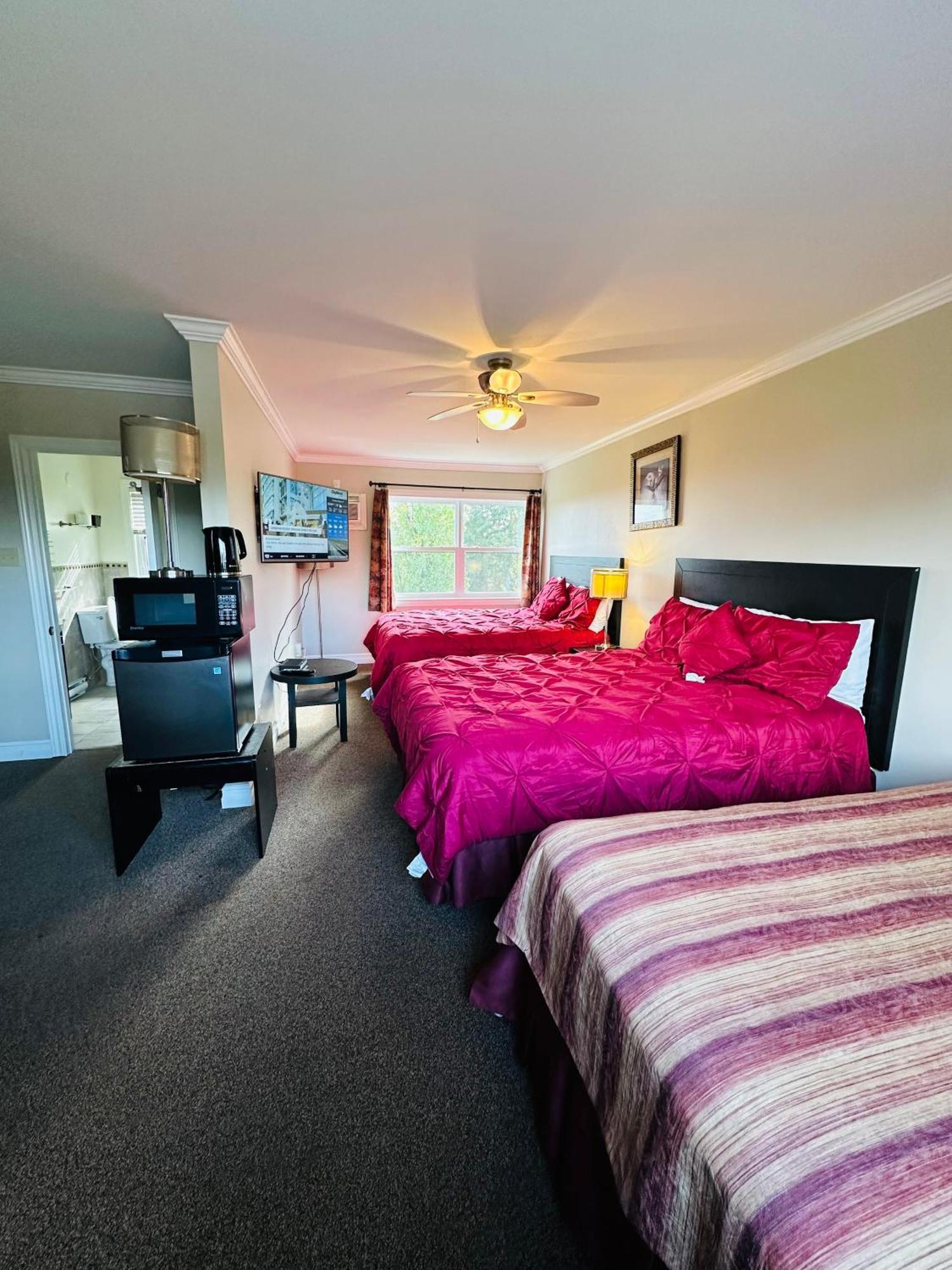 Scenic Motel Монктон Екстер'єр фото