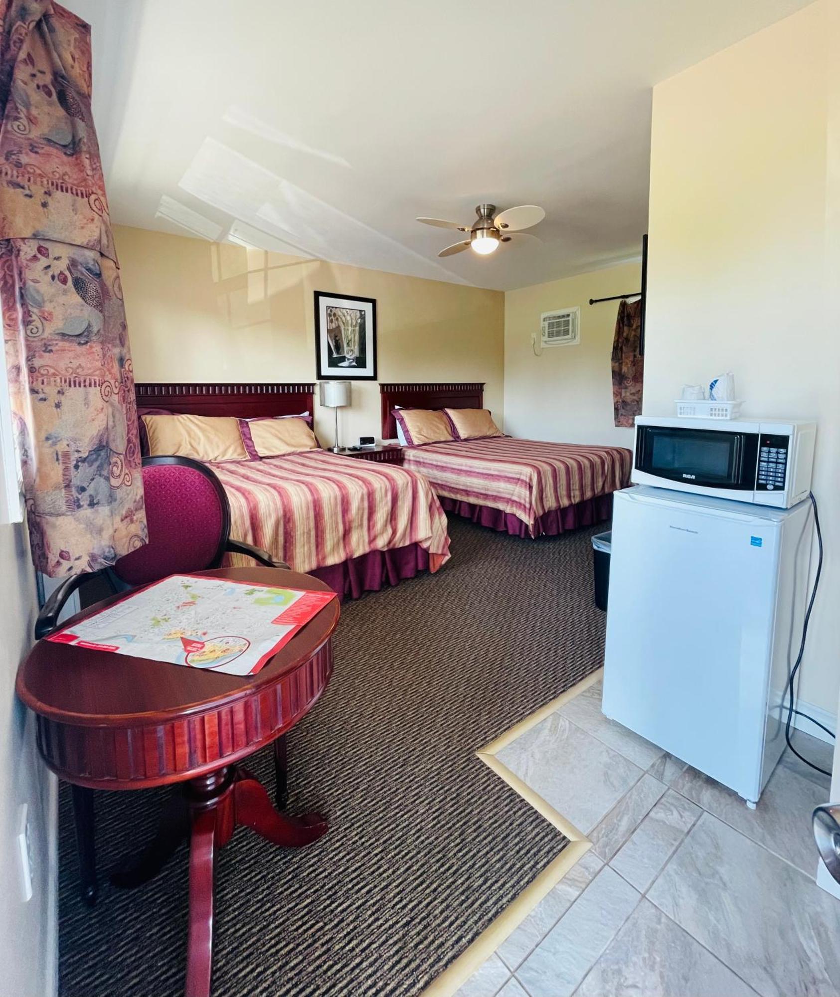 Scenic Motel Монктон Екстер'єр фото