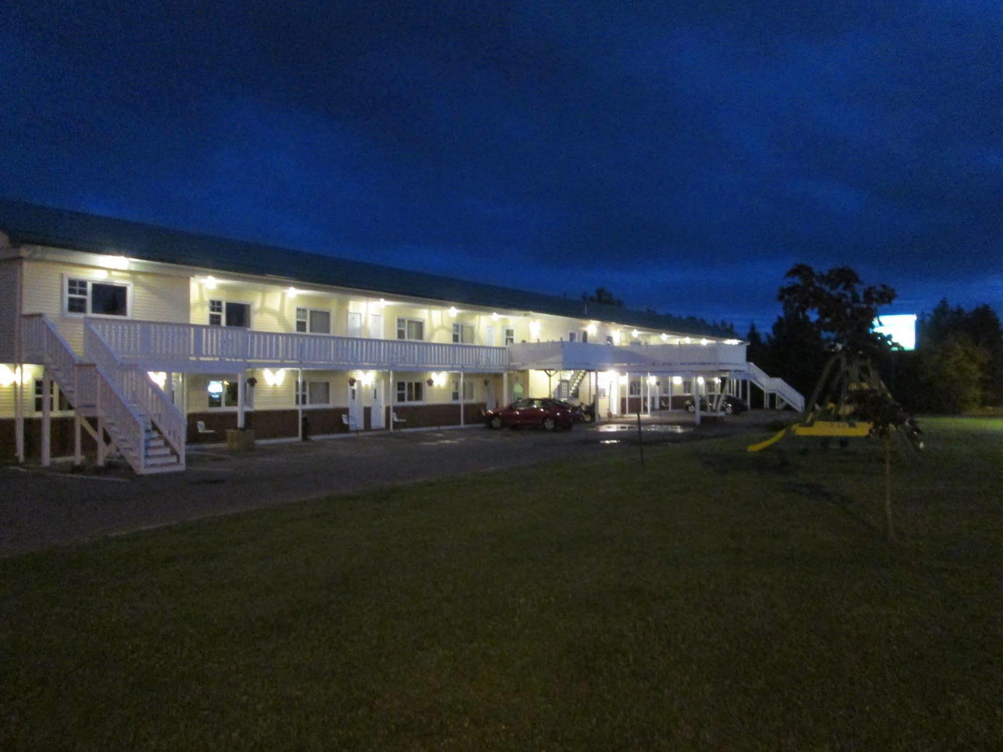 Scenic Motel Монктон Екстер'єр фото